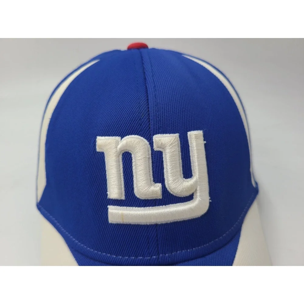 New York Giants Reebok Flex Fitted M-L Hat Cap Nylon Blend Men NFL Football Blue